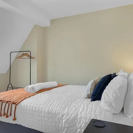 The Penthouse - Crosby St 2 Bed * Maryport