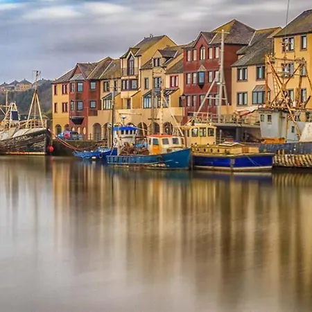 The Penthouse - Crosby St 2 Bed Daire Maryport