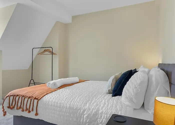 The Penthouse - Crosby St 2 Bed * Maryport