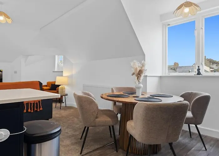 The Penthouse - Crosby St 2 Bed Maryport