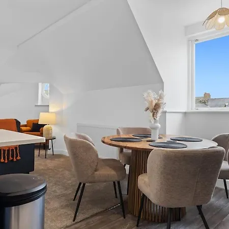 The Penthouse - Crosby St 2 Bed Maryport